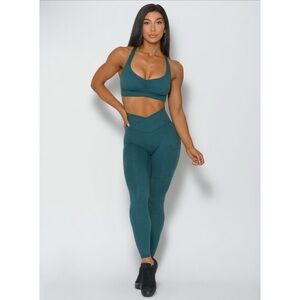 Bombshell Angel Contour Leggings